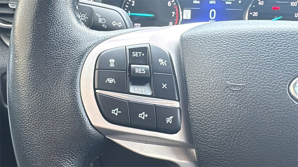 Certified 2023 Ford Explorer XLT w/ Equipment Group 202A image 12