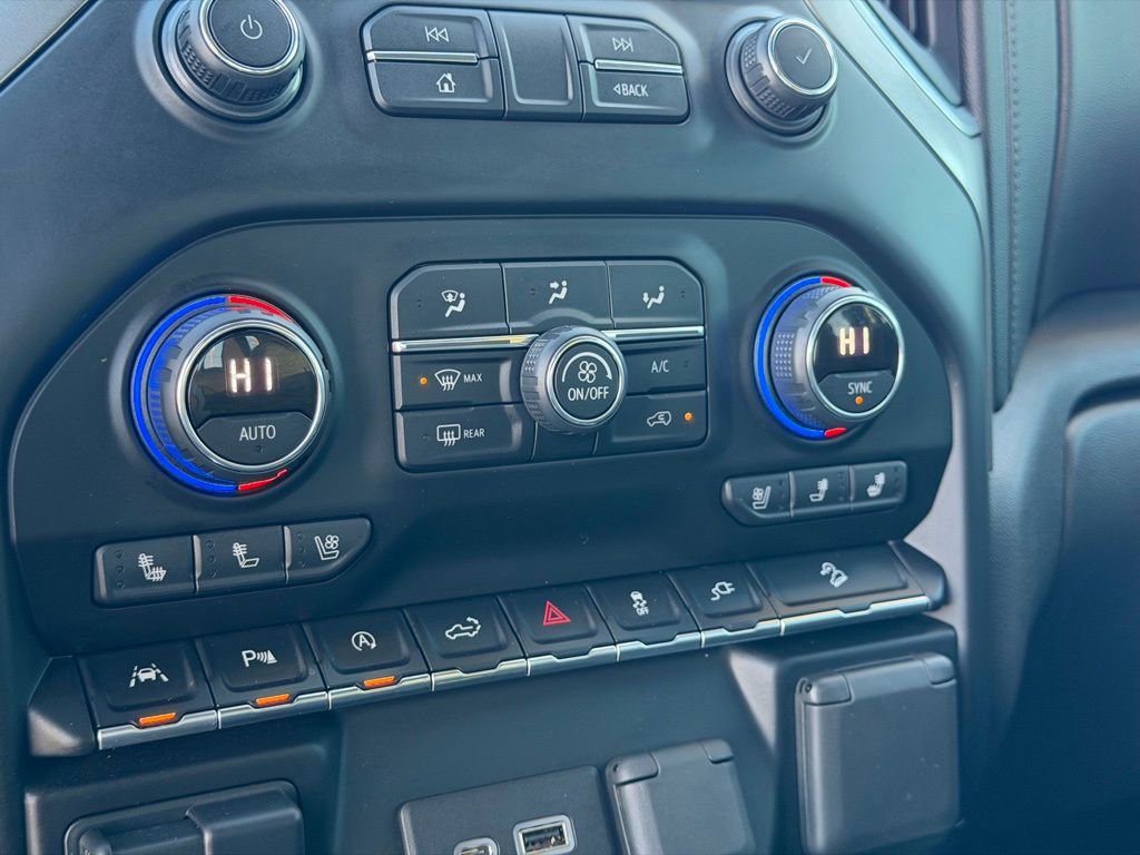 Used 2020 Chevrolet Silverado 1500 LTZ w/ LTZ Plus Package image 37