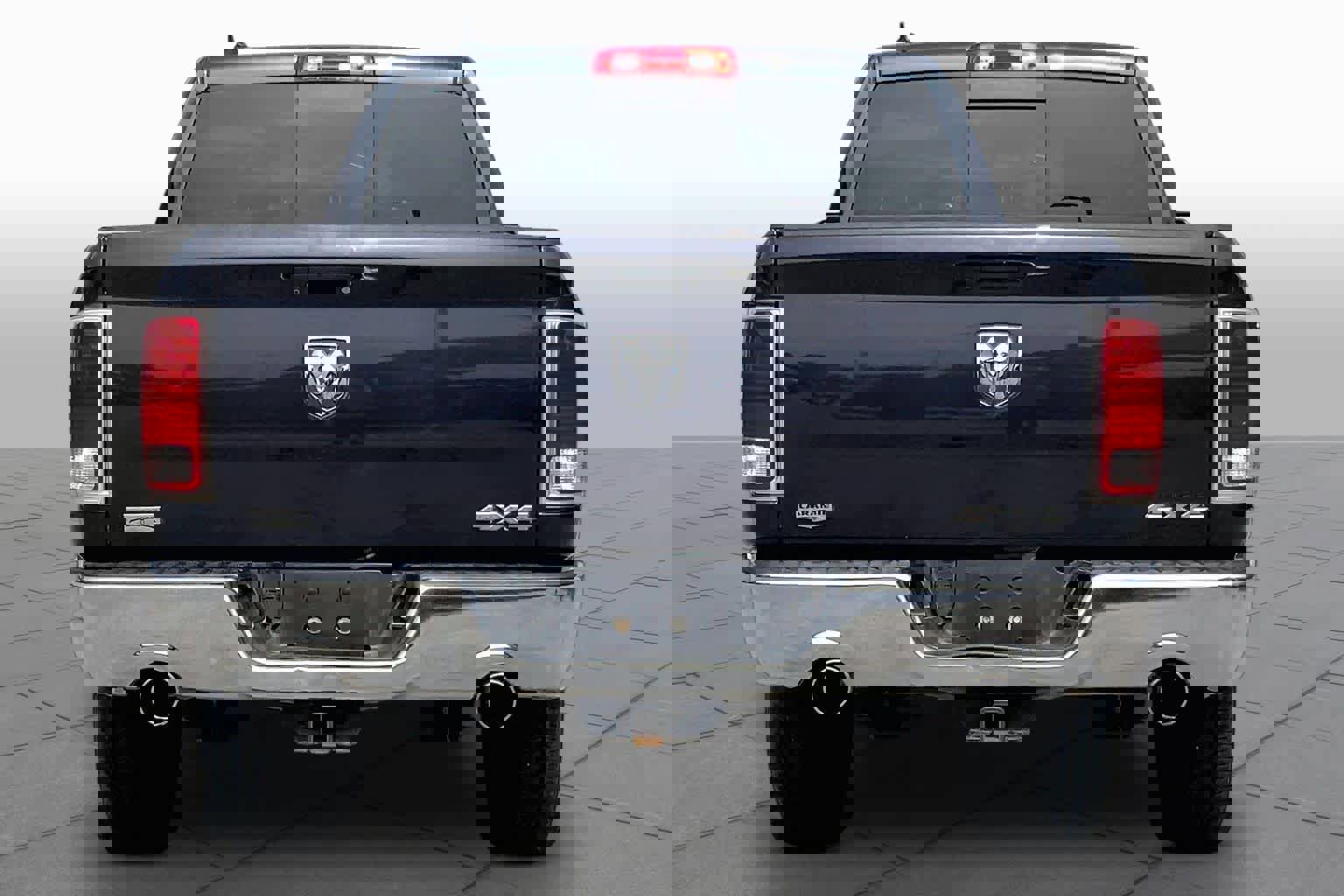 Used 2014 RAM 1500 Laramie w/ Convenience Group AWD/4WD image 5