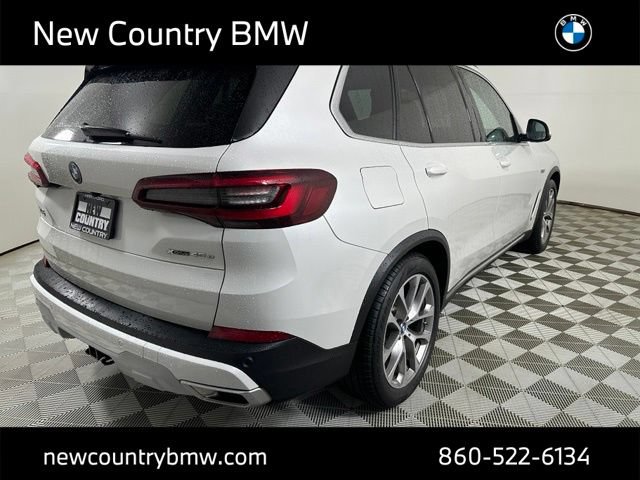 Used 2023 BMW X5 xDrive45e w/ Executive Package AWD/4WD image 6