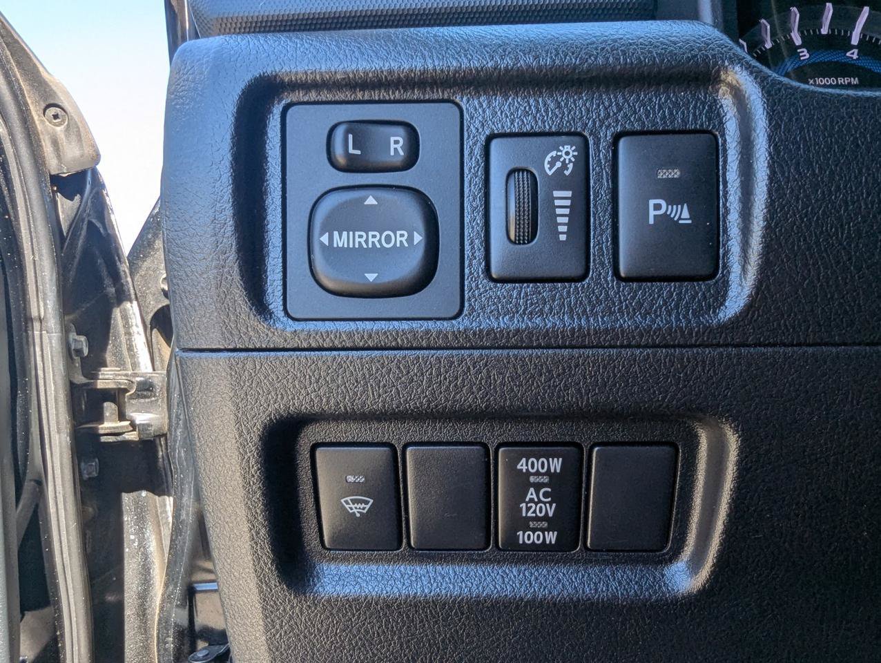 Used 2016 Toyota 4Runner Limited AWD/4WD image 17