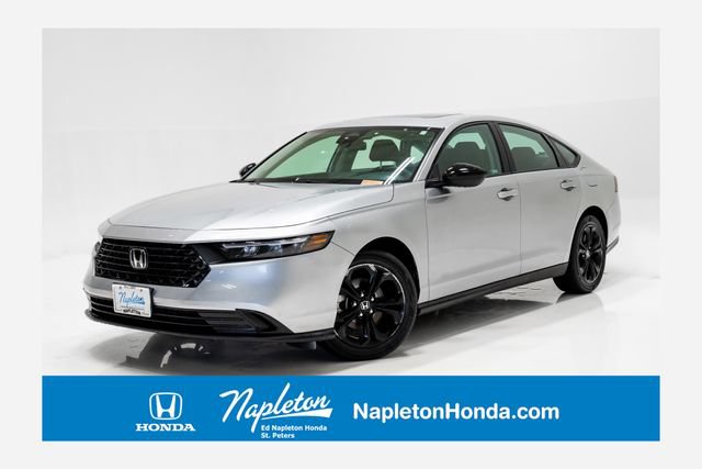 Used 2025 Honda Accord SE image 1