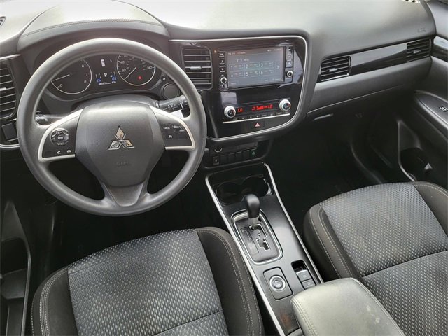 Used 2020 Mitsubishi Outlander ES image 15