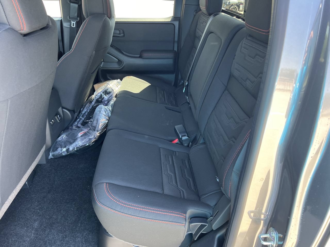 New 2026 Nissan Frontier PRO-4X w/ Pro-4x Convenience Package AWD/4WD image 16