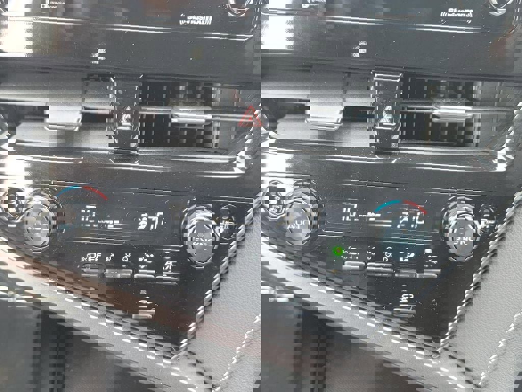 Used 2024 Toyota Camry SE w/ Cold Weather Package image 24