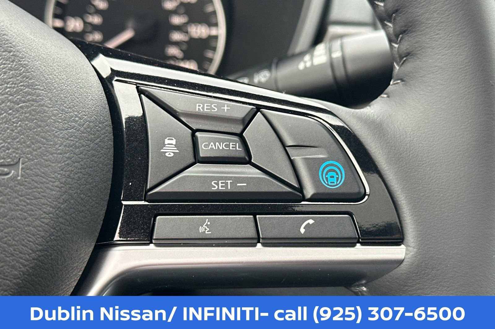 New 2025 Nissan Altima 2.5 SL AWD/4WD image 29