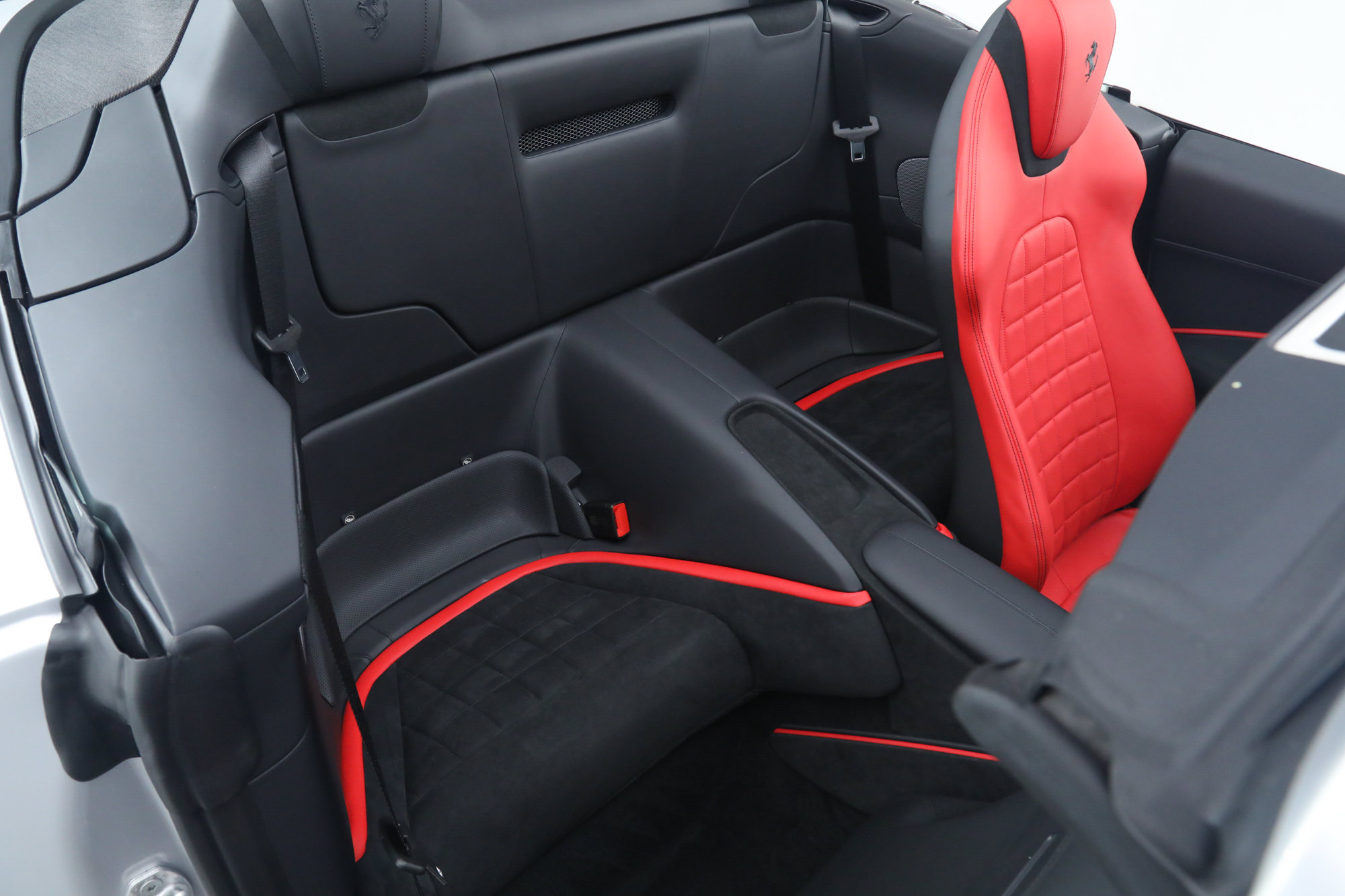 Certified 2026 Ferrari Roma Spider RWD image 24