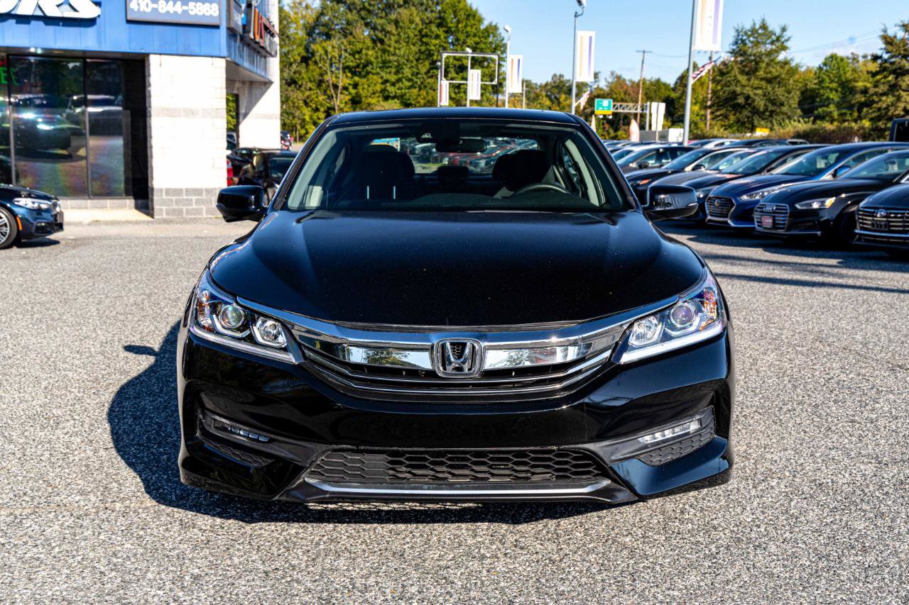 Used 2017 Honda Accord EX image 2