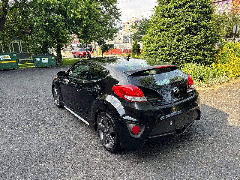 Used 2013 Hyundai Veloster Turbo w/ Ultimate Pkg FWD image 4