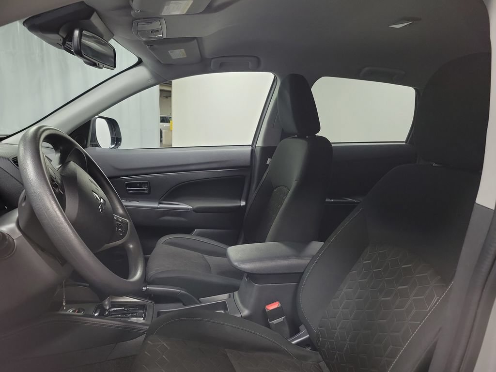 Used 2024 Mitsubishi Outlander Sport ES AWD/4WD image 15