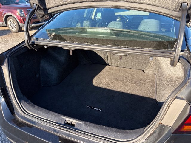 Used 2024 Nissan Altima 2.5 SV FWD image 27