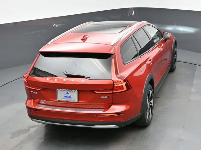 Used 2024 Volvo V60 B5 Cross Country Plus w/ Climate Package AWD/4WD image 46