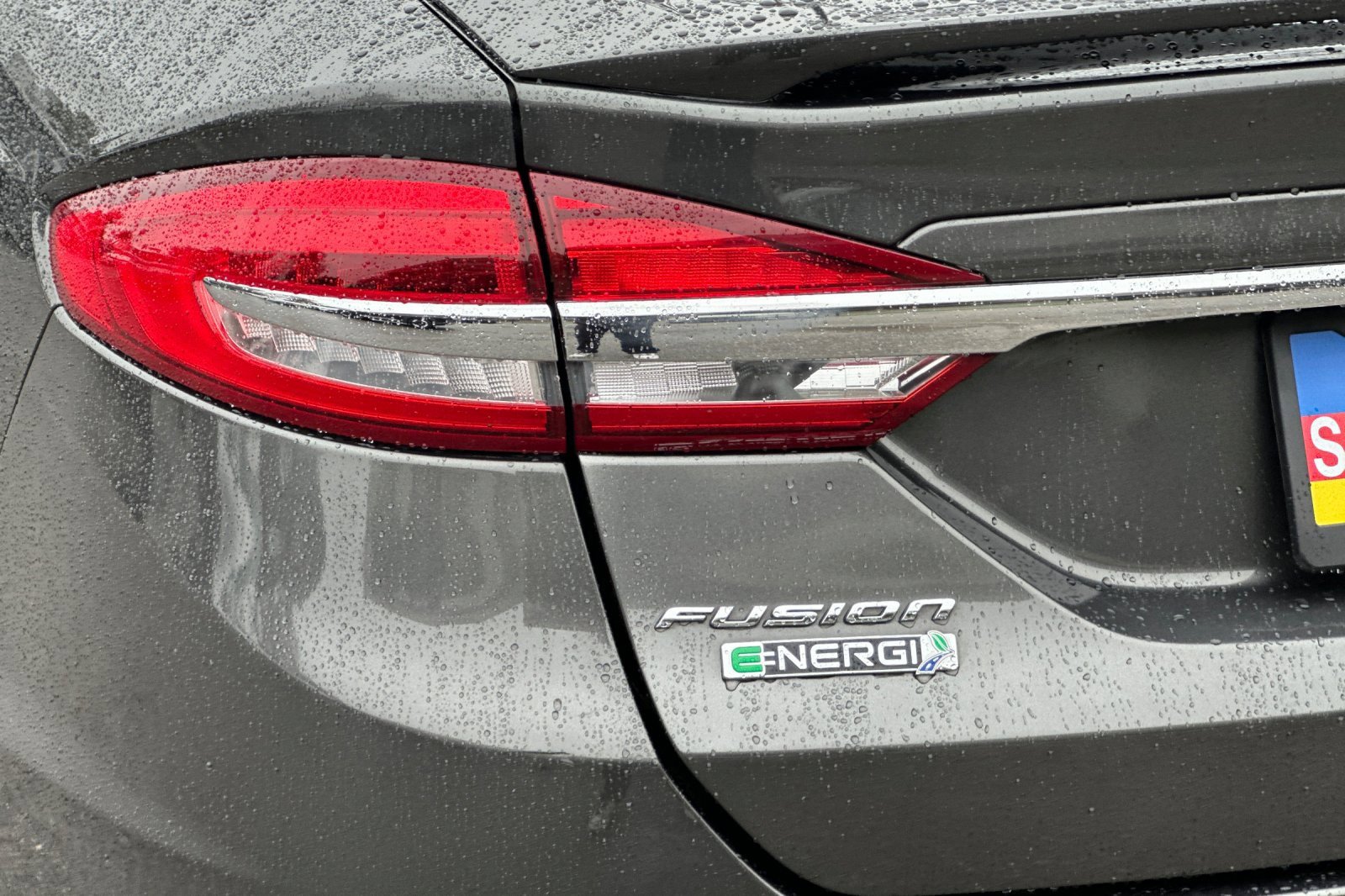 Used 2017 Ford Fusion Energi Titanium image 27