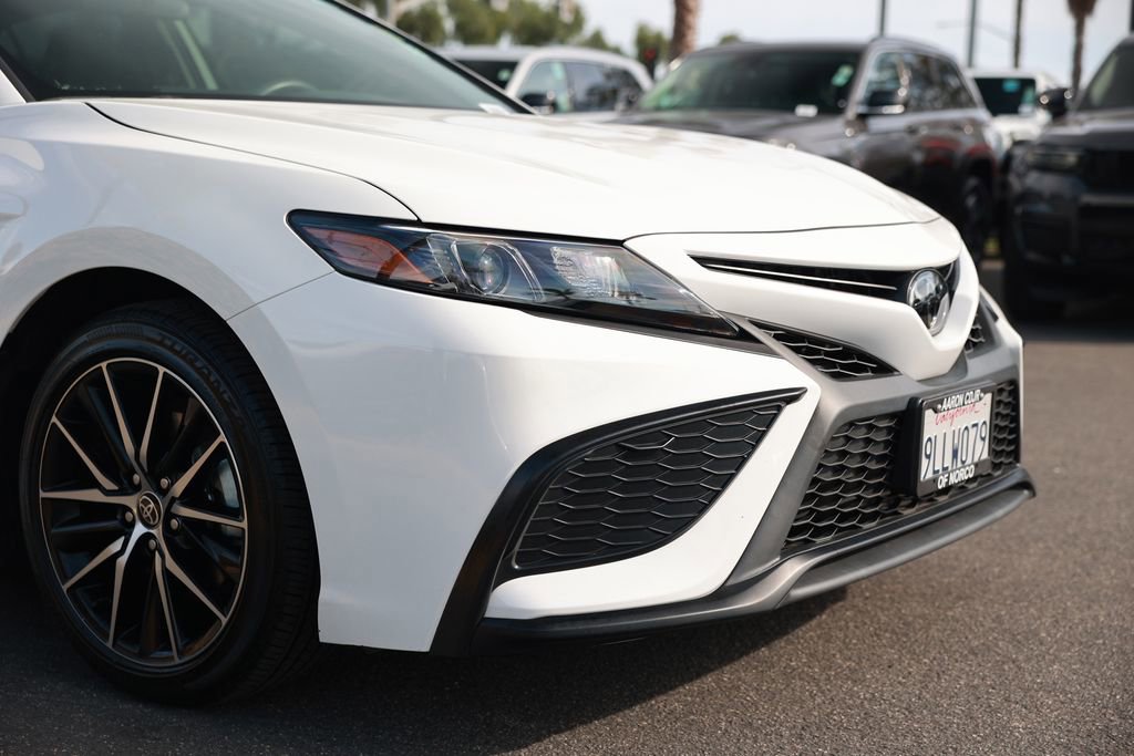 Used 2024 Toyota Camry SE image 7