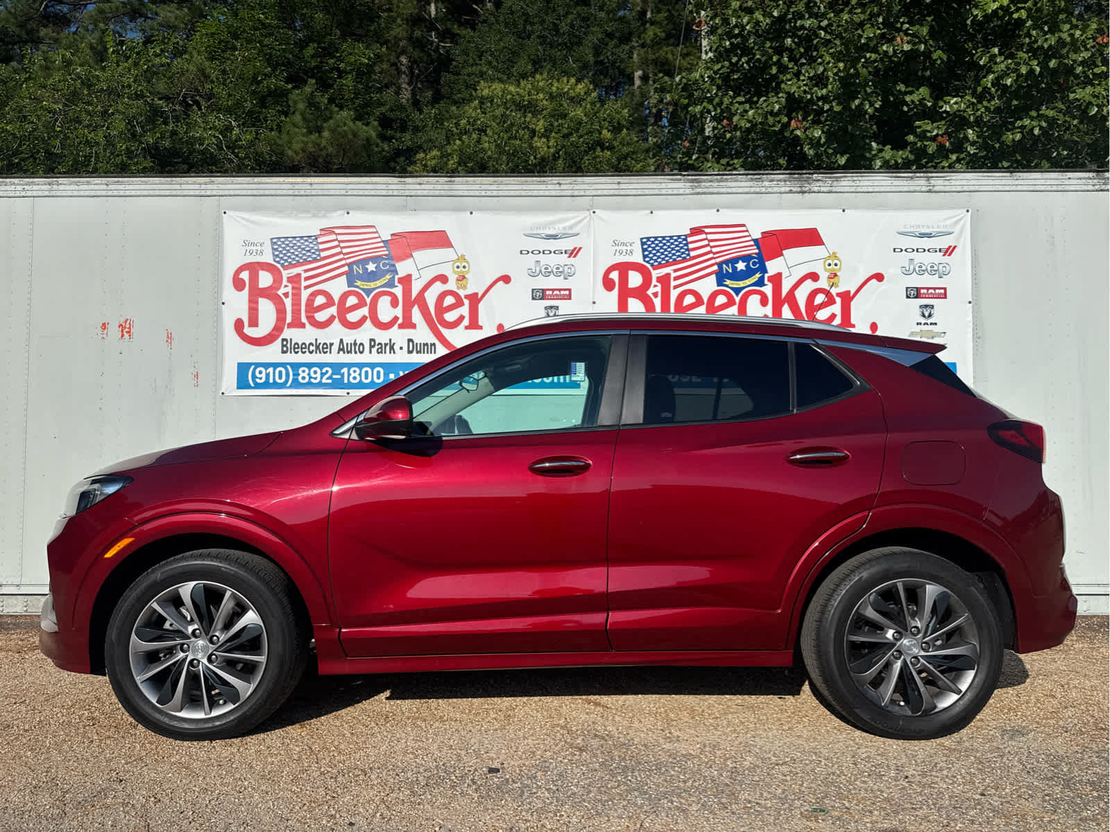 Used 2022 Buick Encore GX Select w/ Sport Touring Package FWD image 7