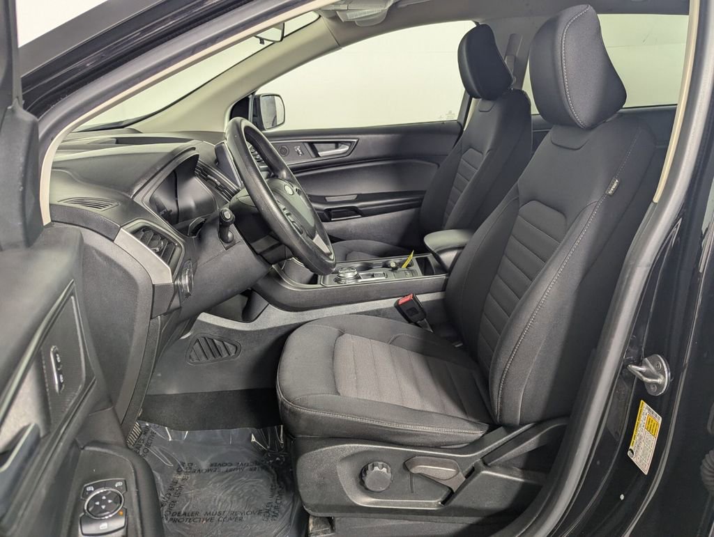 Used 2022 Ford Edge SE w/ Black Appearance Package AWD/4WD image 14