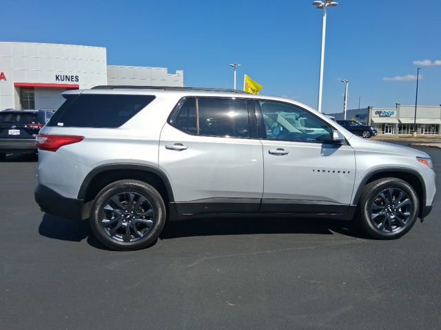 Used 2021 Chevrolet Traverse RS image 3