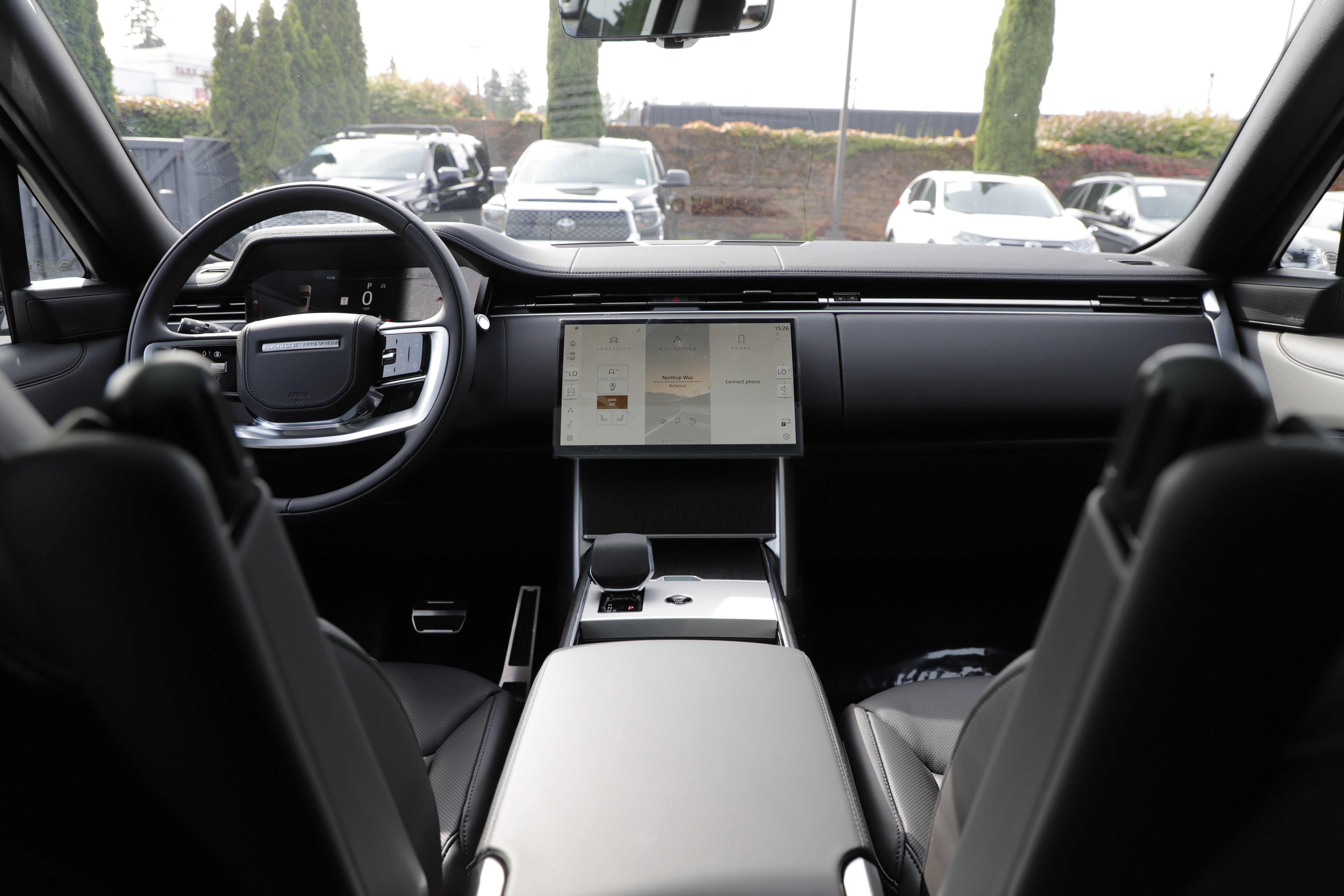 New 2026 Land Rover Range Rover SE AWD/4WD image 14