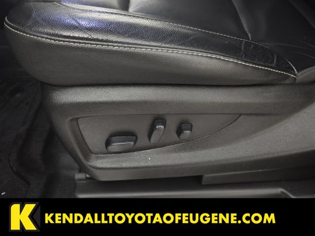 Used 2019 Chevrolet Tahoe LT w/ RST Edition AWD/4WD image 27