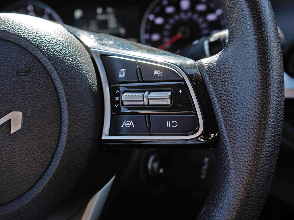 Used 2024 Kia Forte LXS w/ LXS Technology Package image 17