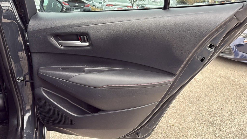 Used 2025 Toyota Corolla SE image 39