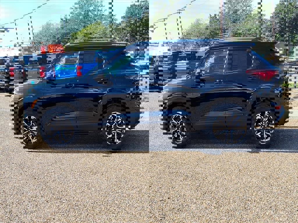 New 2026 Chevrolet TrailBlazer LT image 2