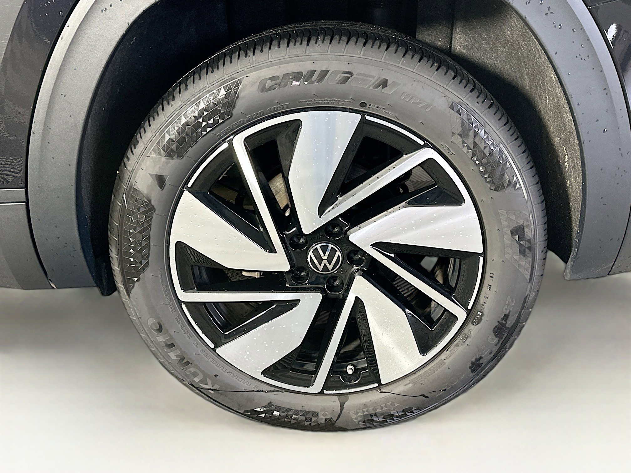 Used 2025 Volkswagen Atlas SE image 11