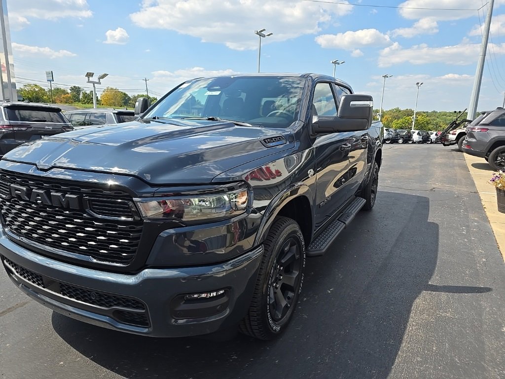 New 2026 RAM 1500 4x4 Crew Cab image 3