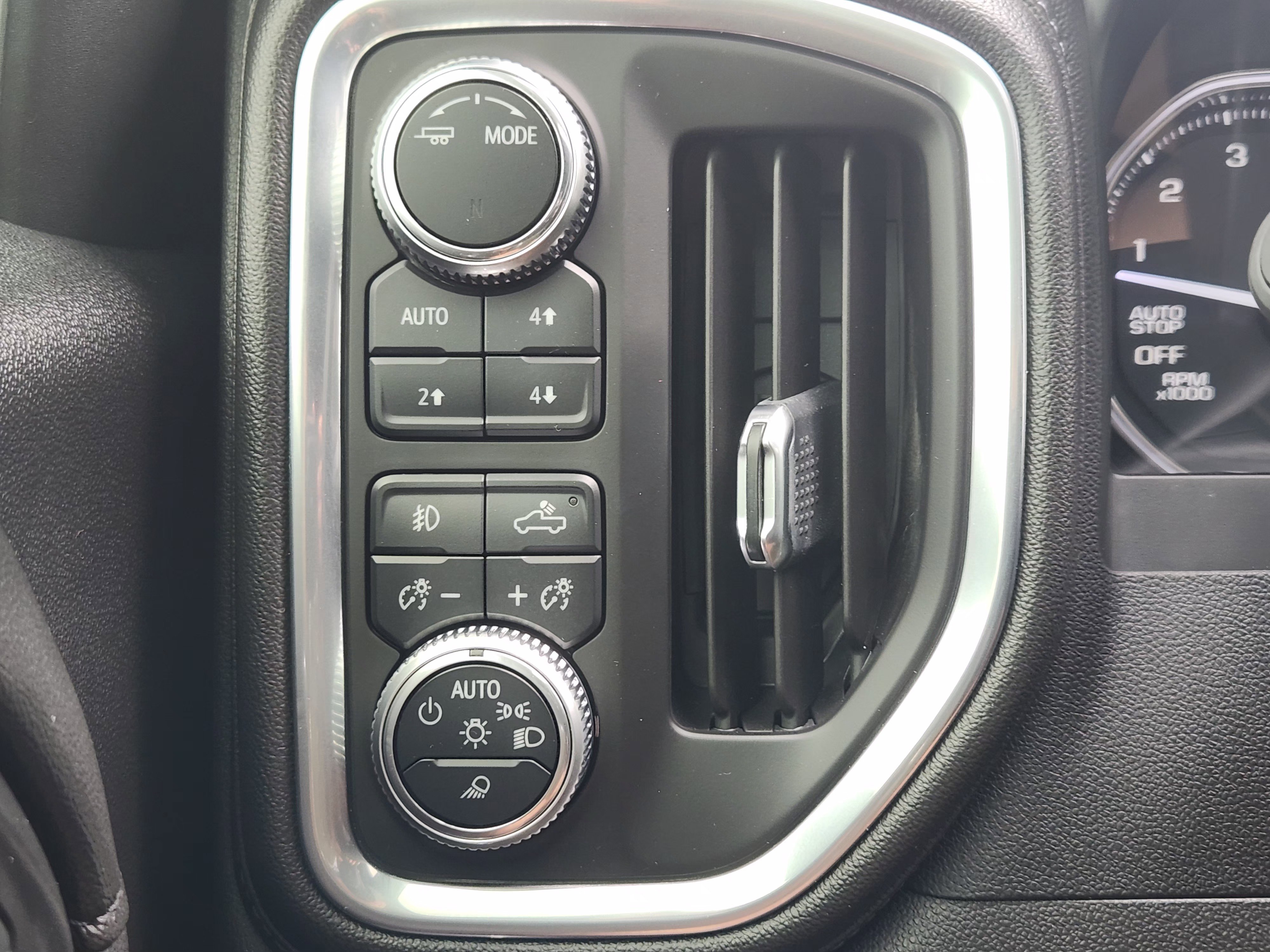 Used 2020 GMC Sierra 1500 SLT AWD/4WD image 24