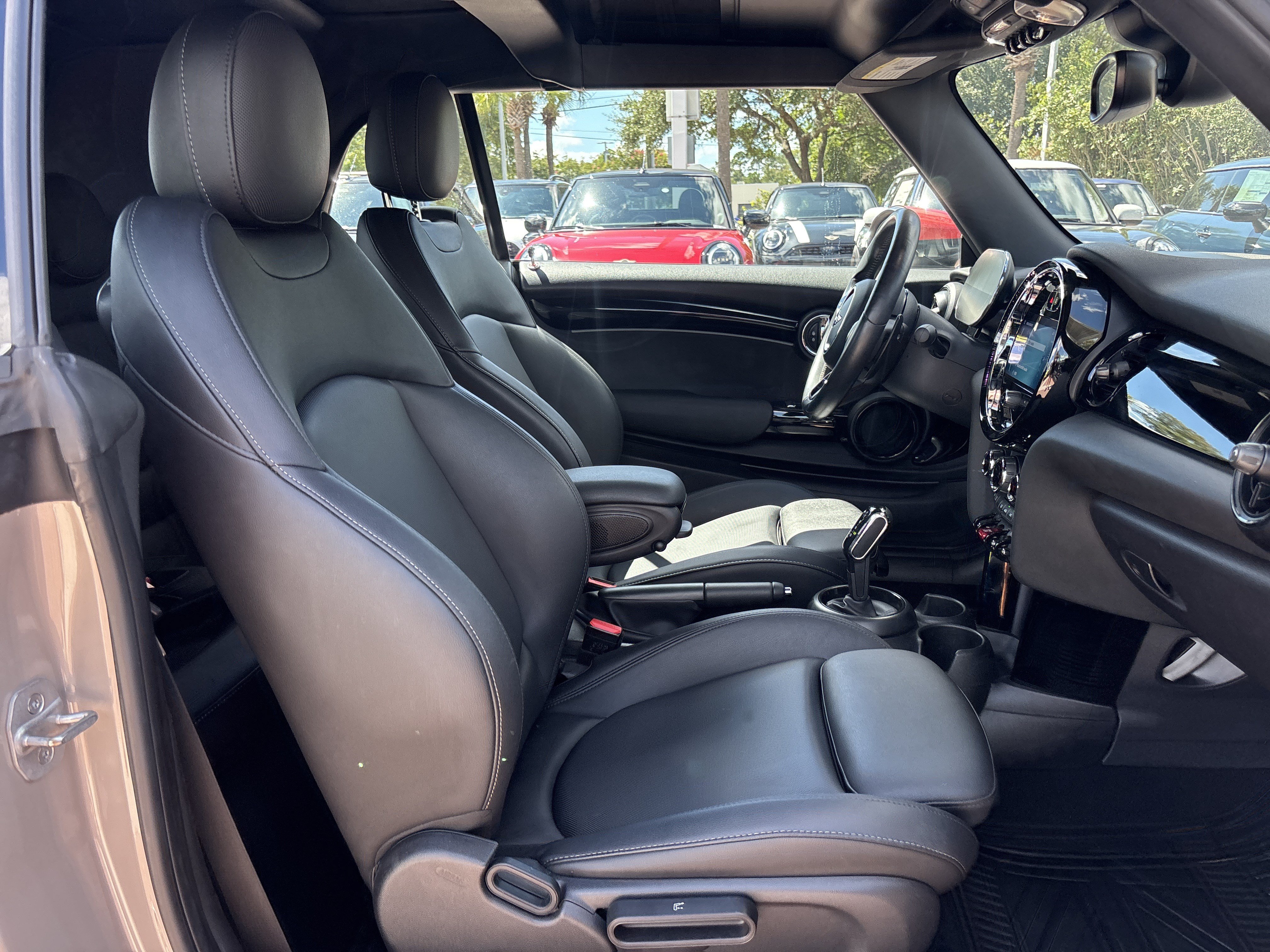 Certified 2024 MINI Cooper S FWD image 32