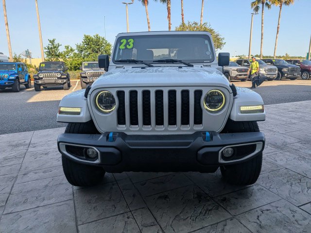Used 2023 Jeep Wrangler Unlimited Sahara AWD/4WD image 9