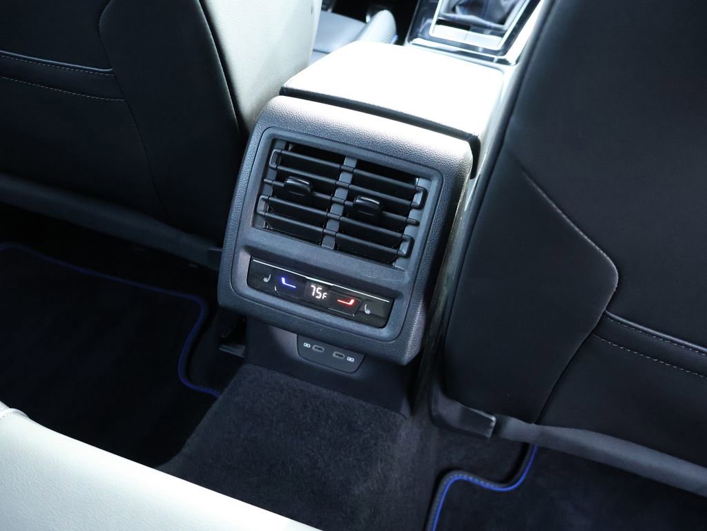 Certified 2024 Volkswagen Golf R image 16