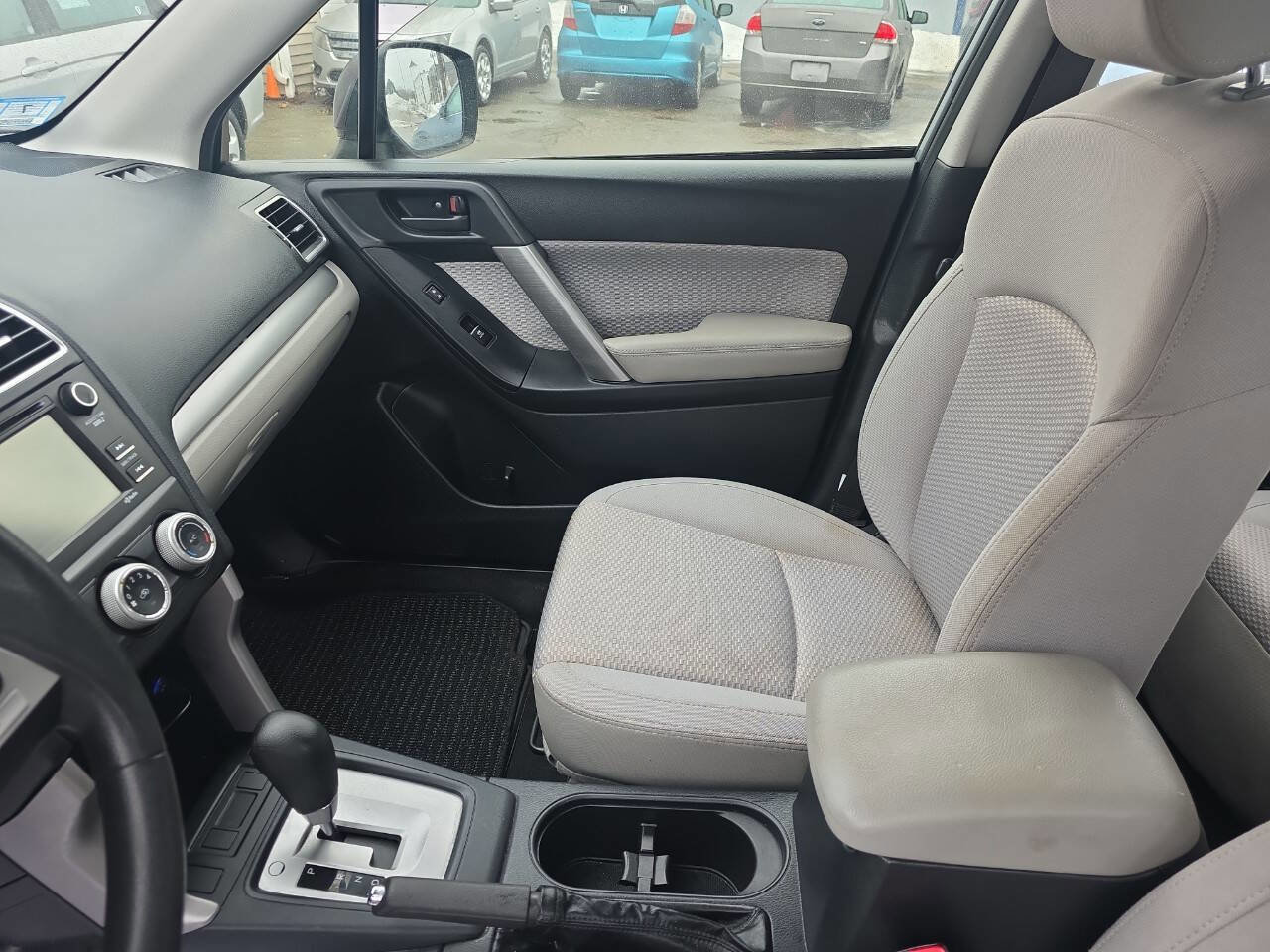 Used 2018 Subaru Forester 2.5i w/ Alloy Wheel Package image 12