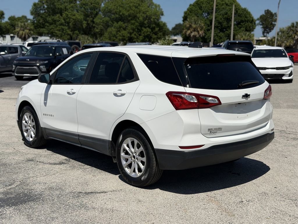 Used 2021 Chevrolet Equinox LS w/ LS Convenience Package FWD image 7