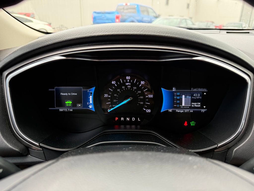 Used 2020 Ford Fusion SE FWD image 8