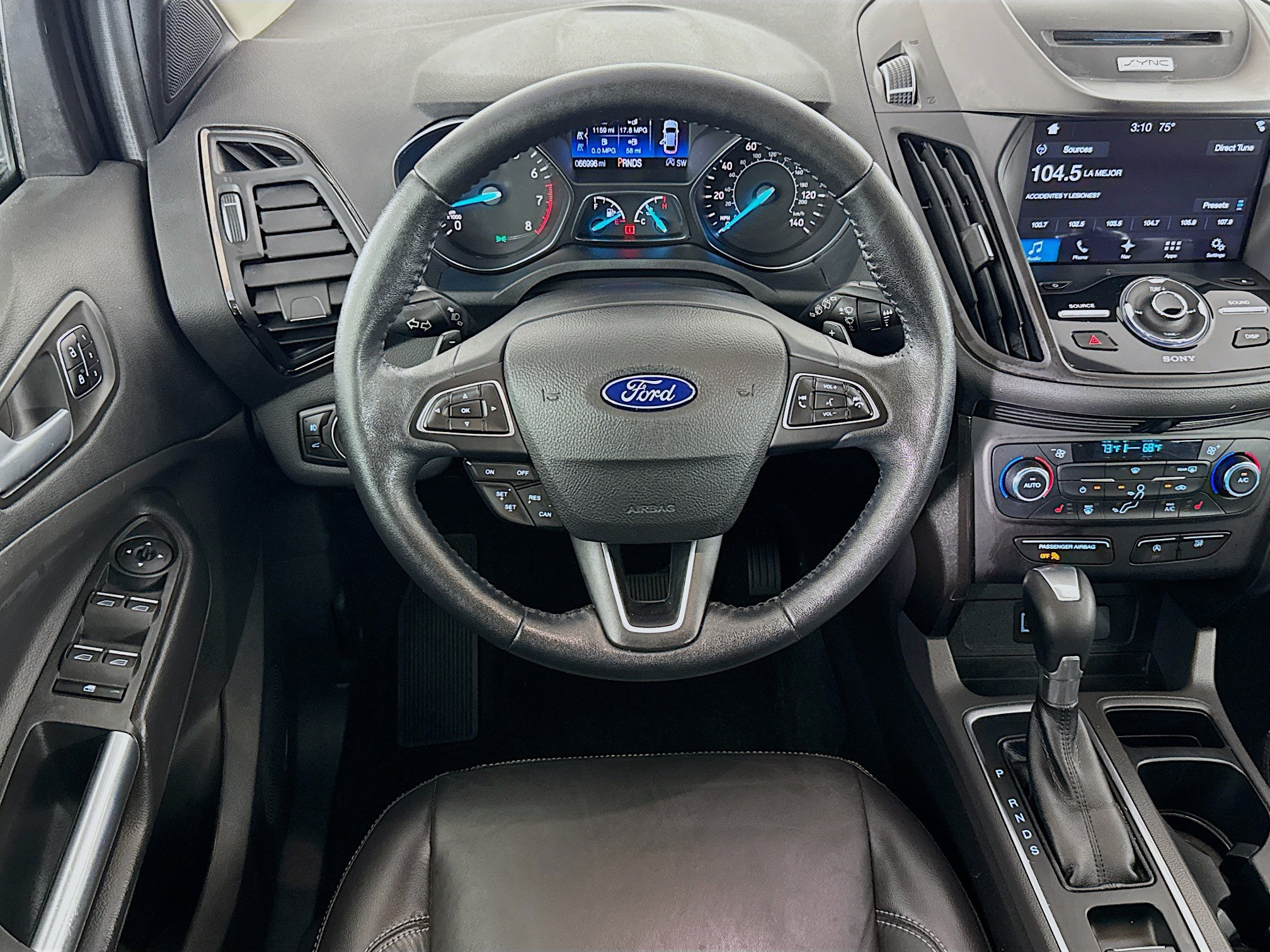 Used 2017 Ford Escape Titanium AWD/4WD image 15