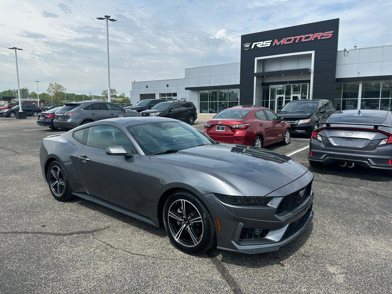 Used 2024 Ford Mustang Premium RWD image 2