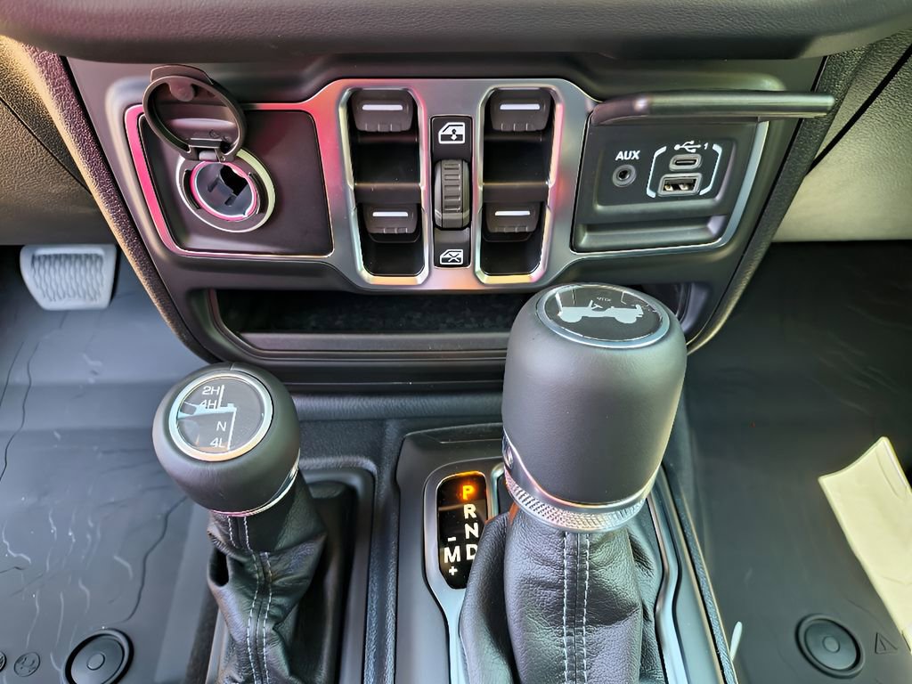 New 2025 Jeep Wrangler Sahara image 20