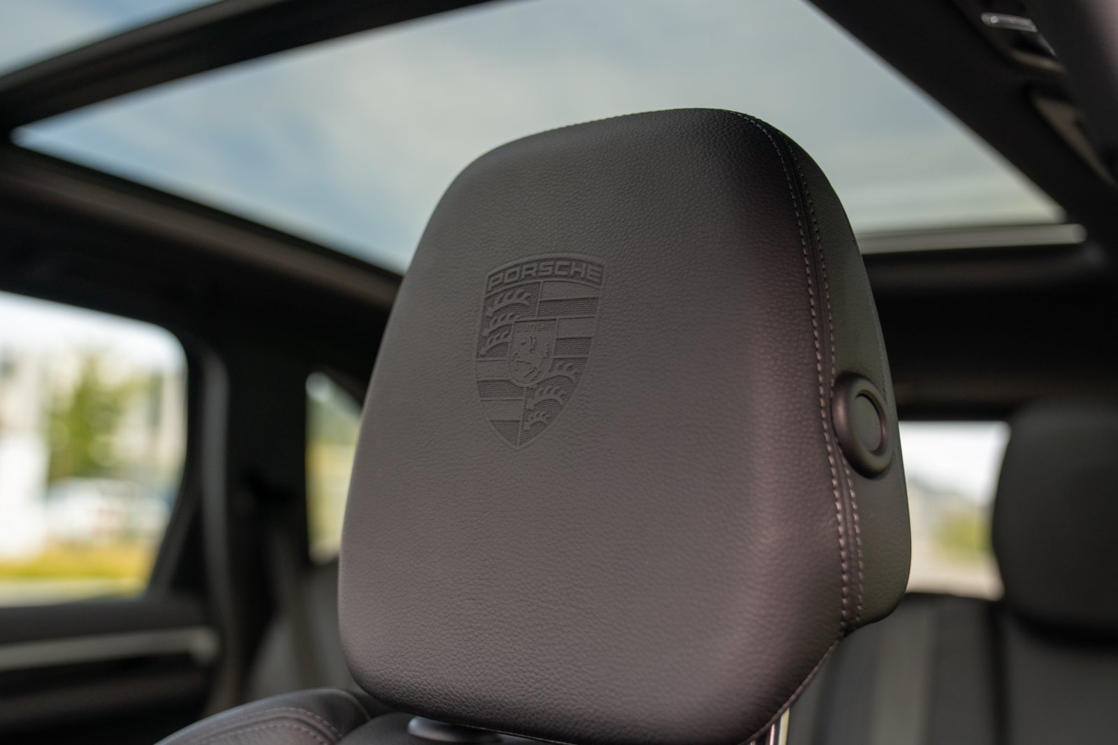 Certified 2014 Porsche Cayenne Diesel Platinum Edition AWD/4WD image 13
