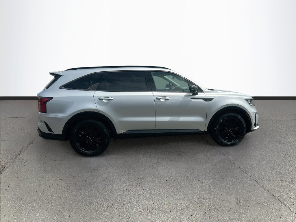 Certified 2022 Kia Sorento S FWD image 8