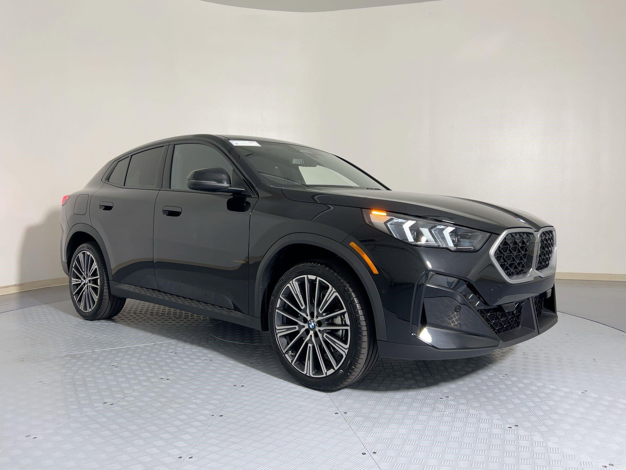 Used 2026 BMW X2 xDrive28i w/ Technology Package image 6
