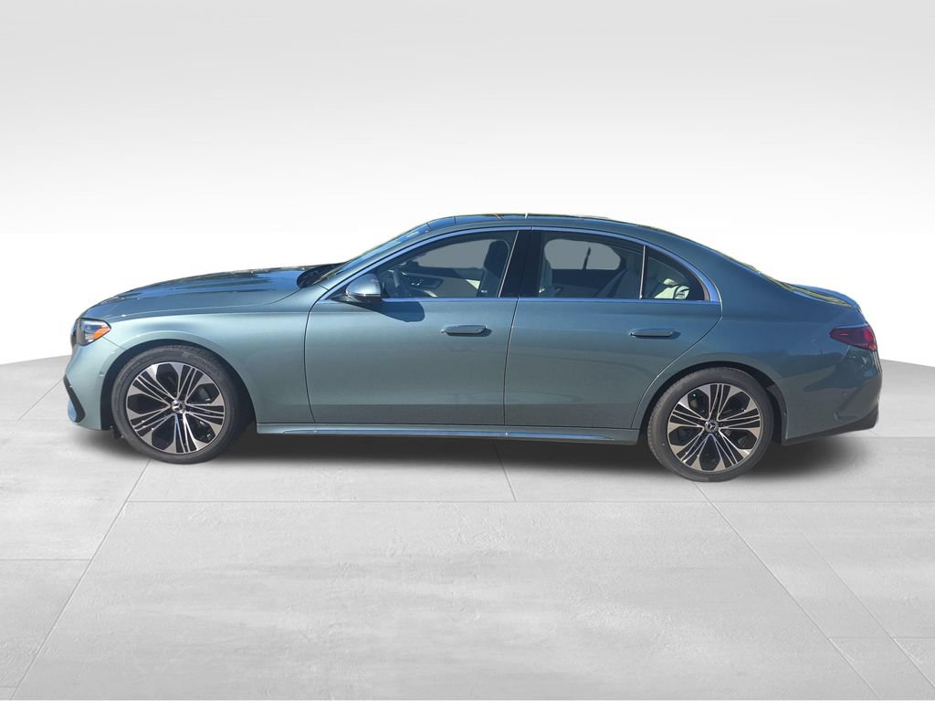 New 2026 Mercedes-Benz E 350 4MATIC Sedan image 2