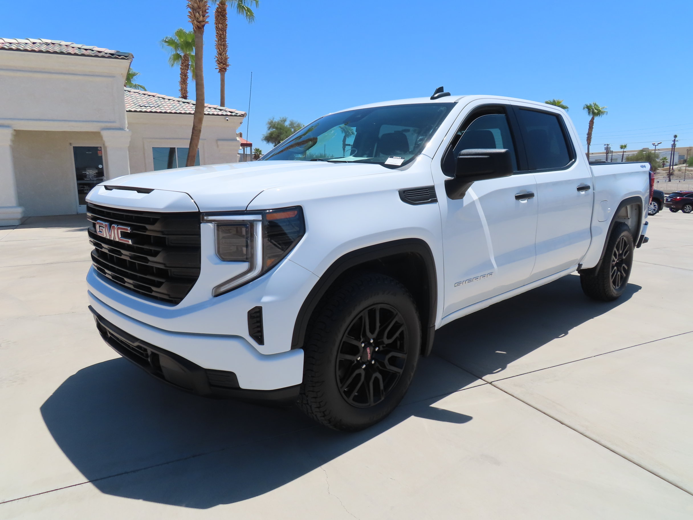 Used 2024 GMC Sierra 1500 Pro w/ Graphite Edition AWD/4WD image 3