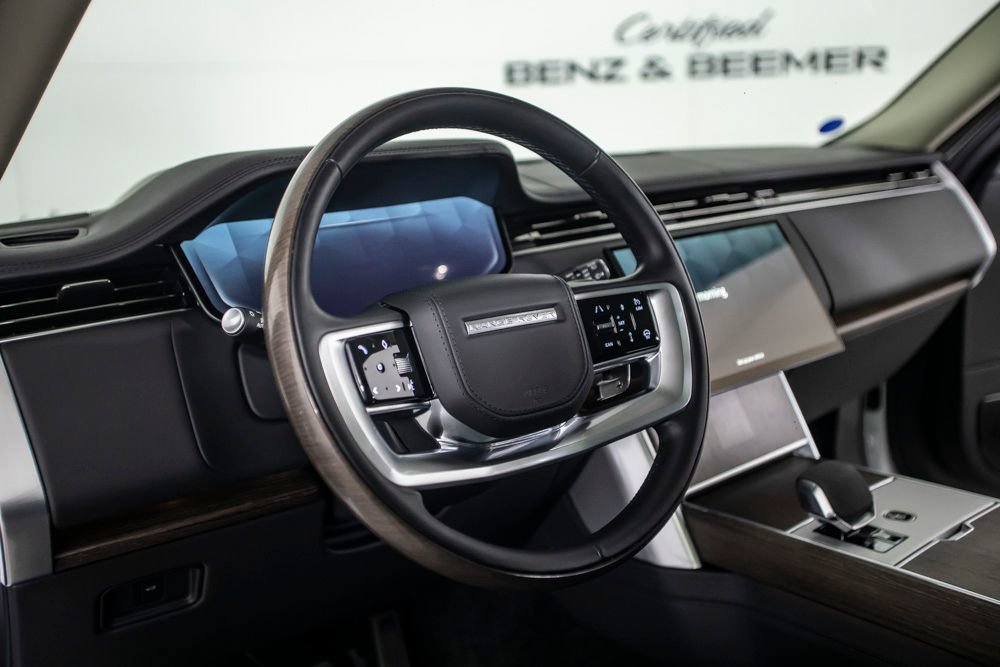 Used 2024 Land Rover Range Rover Long Wheelbase Autobiography AWD/4WD image 21
