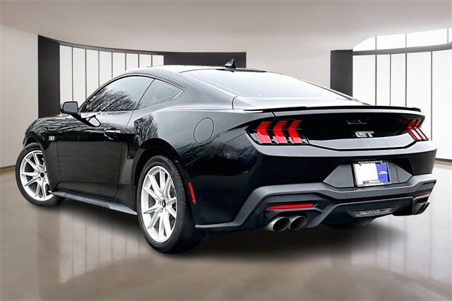 Used 2024 Ford Mustang GT Premium image 4