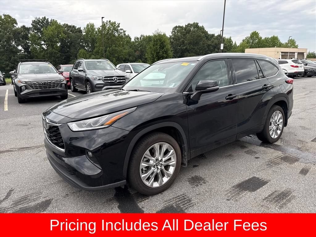 Used 2020 Toyota Highlander Limited AWD/4WD image 7