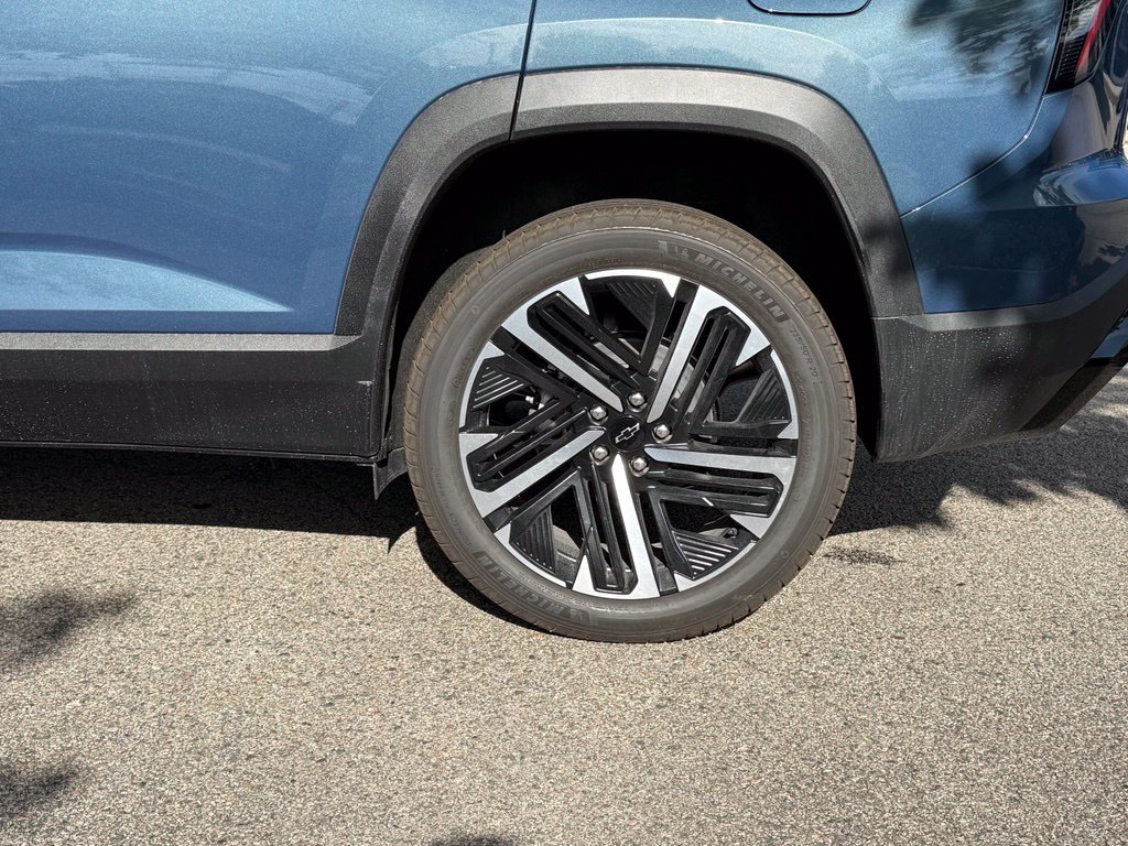 New 2027 Chevrolet Equinox RS w/ Safety and Technology Package AWD/4WD image 32