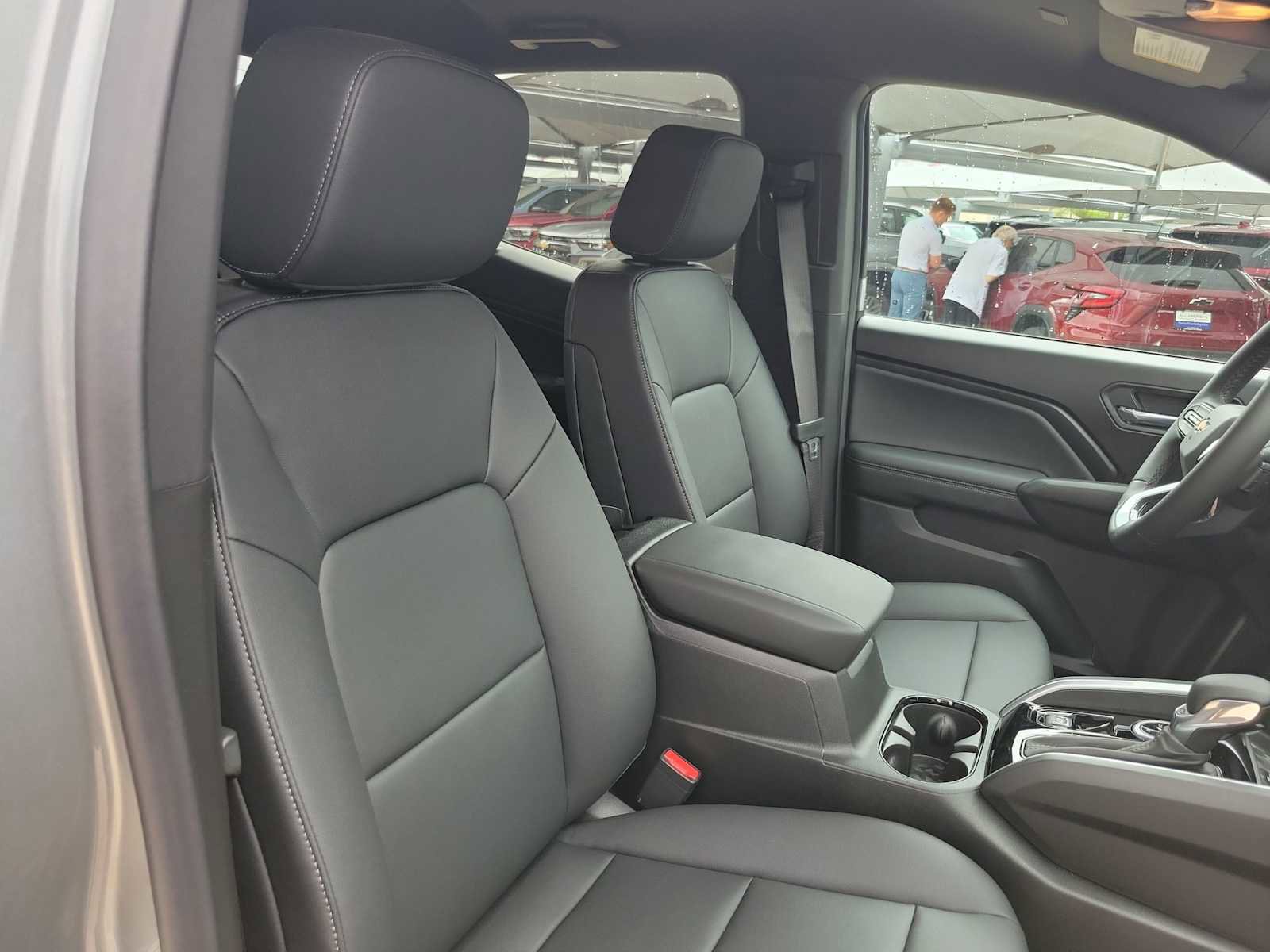 New 2025 Chevrolet Colorado LT w/ LT Convenience Package image 14