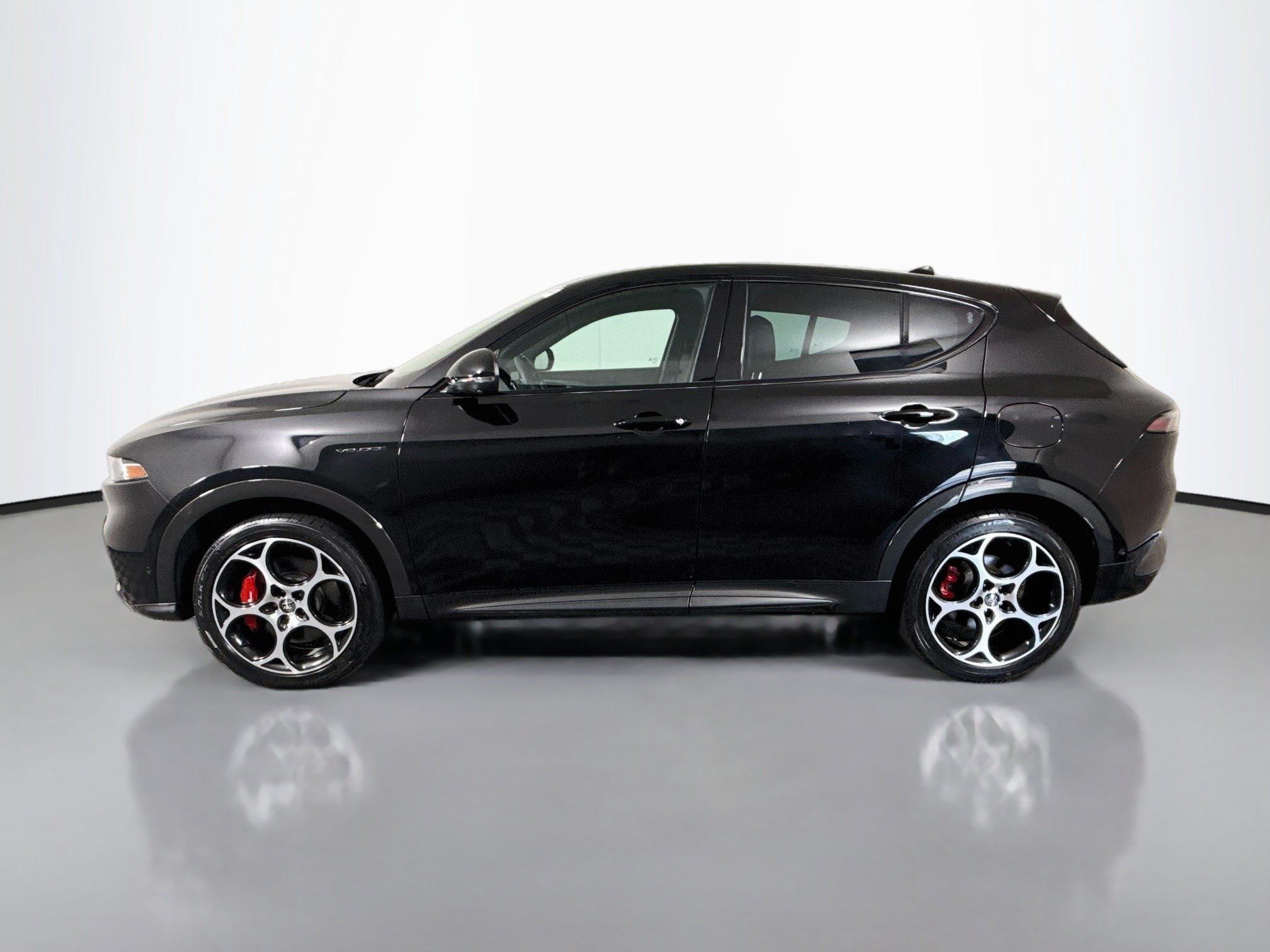 Used 2024 Alfa Romeo Tonale Veloce AWD/4WD image 6