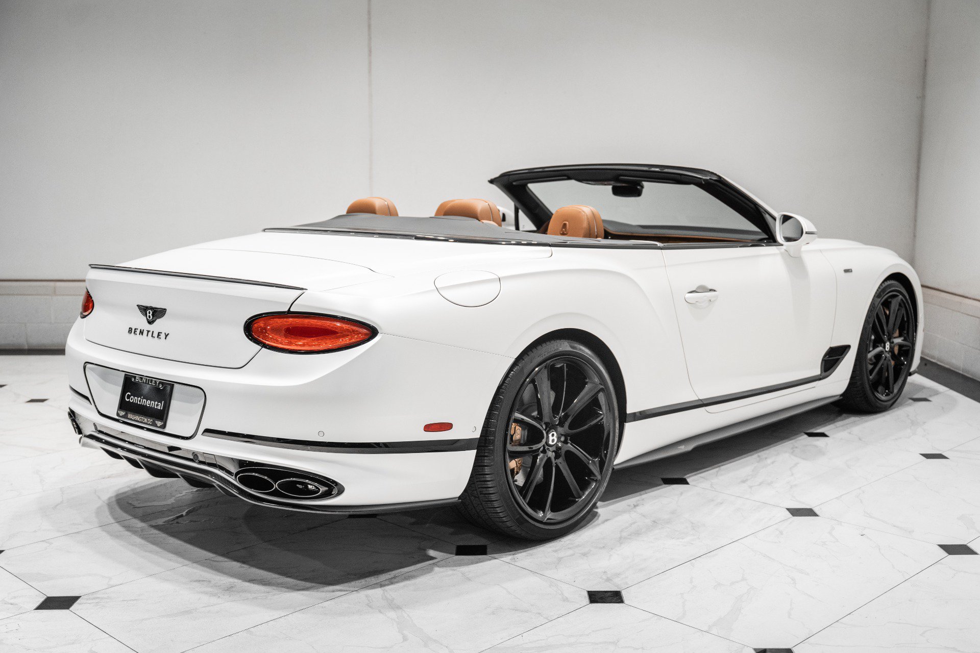 New 2024 Bentley Continental GT V8 AWD/4WD image 11